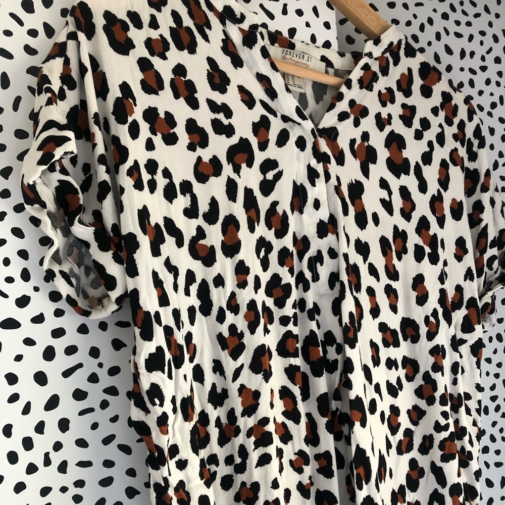 Forever21 Contemporary Leopard Top 🐆